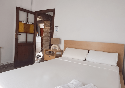 double_bedroom_saler_-_villa_huerta_-_coliving_valencia_2