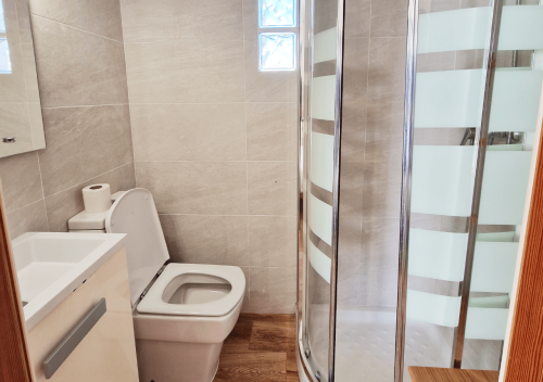 ensuite_bedroom_-_laguna_-_villa_armadans_3
