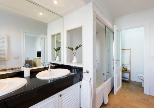 master_ensuite_-_palma_-_villa_armadans