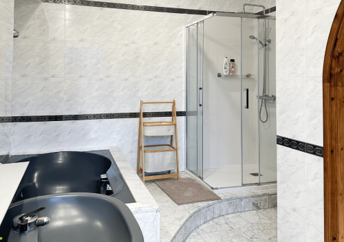 master_ensuite_bedroom_-_casa_turull_-_coliving_barcelona__7