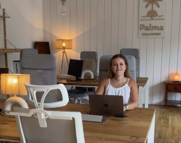 Beatrice working remotely while embracing the digital nomad journey
